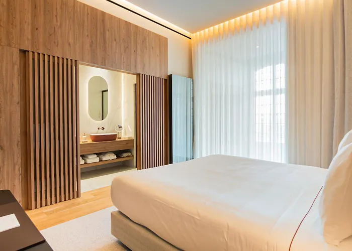 The Lince Santa Clara